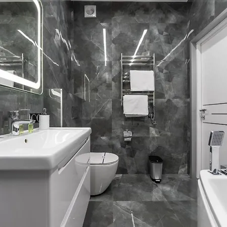 Luxury Apartments In Downtown Киев Экстерьер фото