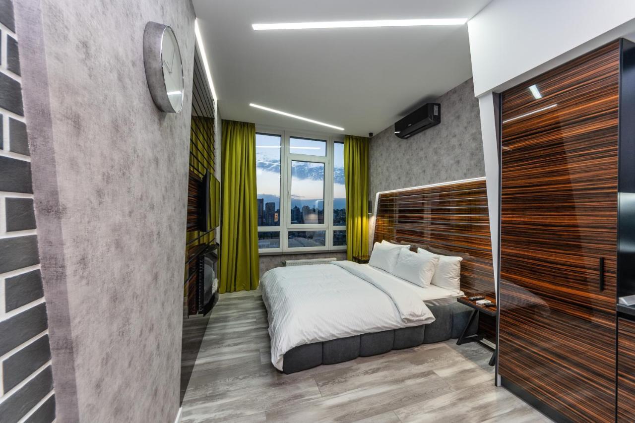 Luxury In Downtown Apartment