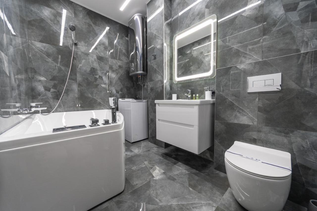 Luxury In Downtown Kyiv